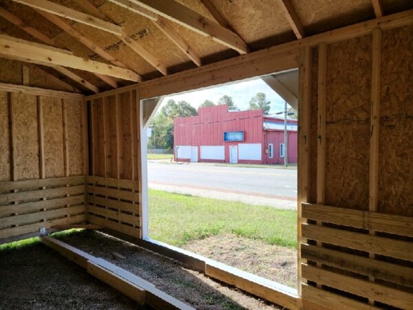 Dunn #34: 12 X 20 Horse Run In Building Image