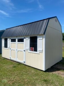 La Grange #16: 10 X 16 Side Lofted Barn Building Image