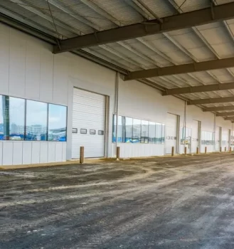 Spacious Warehouses Spacious Warehouses